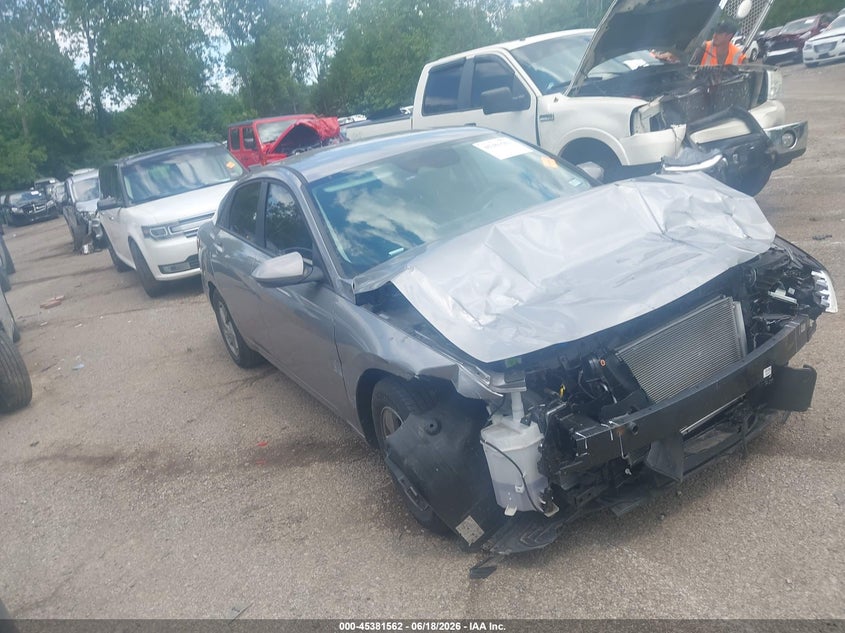 2025 Hyundai Elantra VIN KMHLL4DG3SU011083 IAAI salvage auction — FRONT END, Salvage Title, sold $4,400 on 2026-07-17 (photo 1)