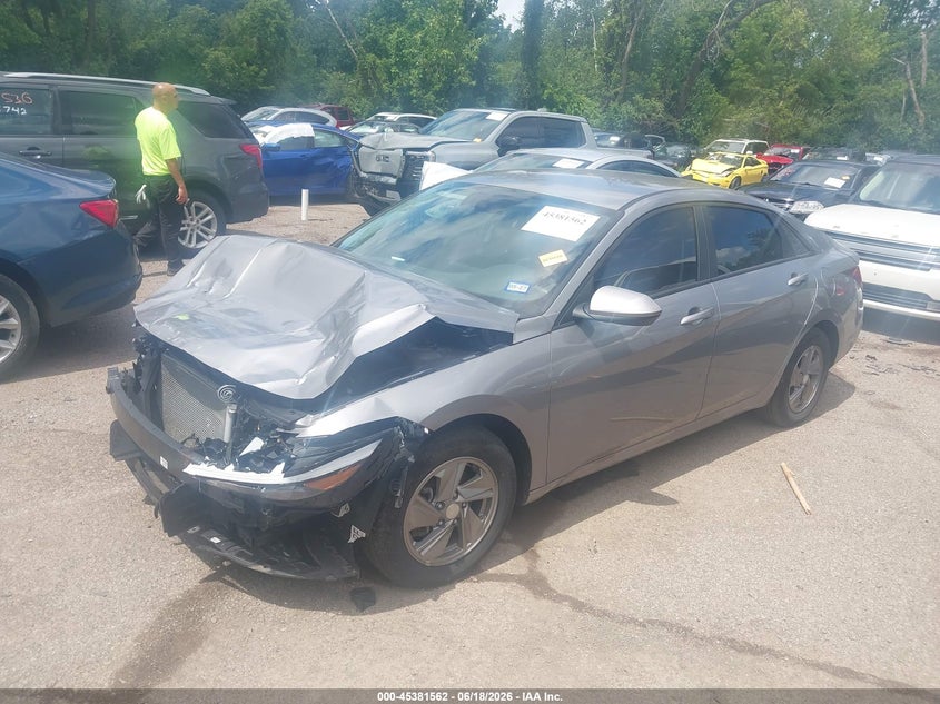 2025 Hyundai Elantra VIN KMHLL4DG3SU011083 IAAI salvage auction — FRONT END, Salvage Title, sold $4,400 on 2026-07-17 (photo 2)
