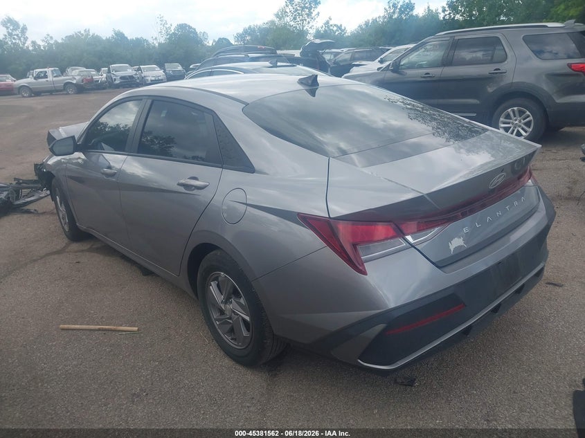 2025 Hyundai Elantra VIN KMHLL4DG3SU011083 IAAI salvage auction — FRONT END, Salvage Title, sold $4,400 on 2026-07-17 (photo 3)