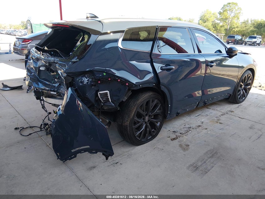 2025 Toyota Crown signia VIN JTDACAAJ6S3013765 IAAI salvage auction — REAR END, Salvage Title, sold $10,900 on 2026-07-28 (photo 4)