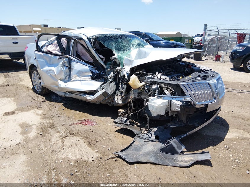 2012 Lincoln Mkz VIN 3LNHL2GC6CR835610 IAAI salvage auction — RIGHT FRONT, Salvage (Kansas), sold $225 on 2026-07-31 (photo 1)