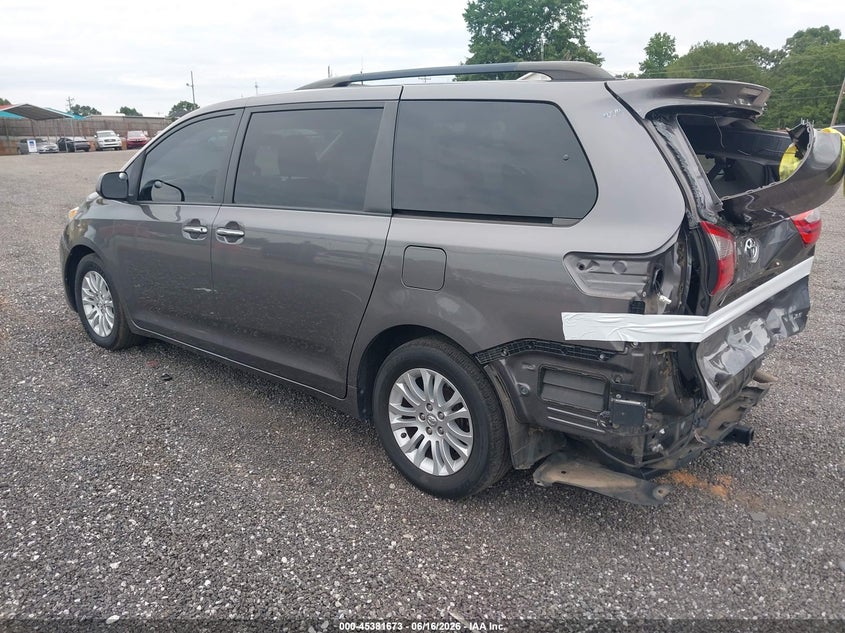 2017 Toyota Sienna VIN 5TDYZ3DC2HS865639 IAAI salvage auction — REAR END, Salvage (South Carolina), sold $7,800 on 2026-07-07 (photo 3)