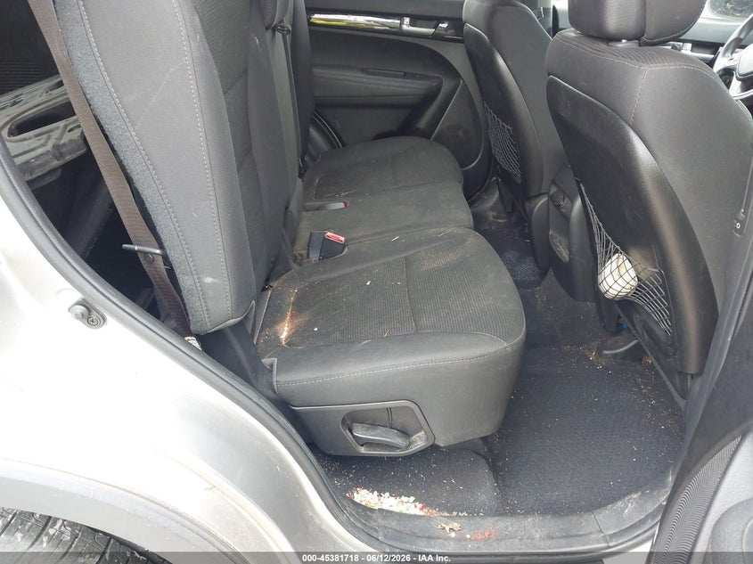 2015 Kia Sorento VIN 5XYKTCA68FG557505 IAAI salvage auction — NORMAL WEAR, Original (Ohio), sold $700 on 2026-07-08 (photo 8)