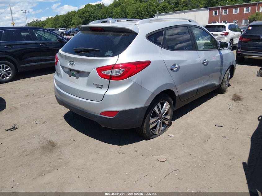 2015 Hyundai Tucson VIN KM8JUCAG9FU975633 IAAI salvage auction — LEFT FRONT, Clear (Massachusetts), sold $2,600 on 2026-07-28 (photo 4)