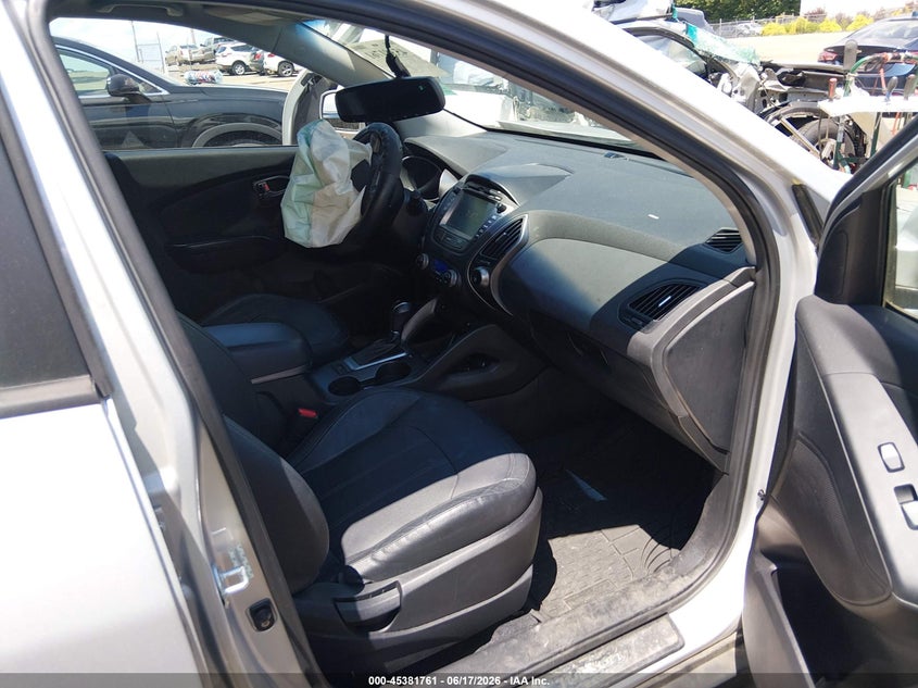 2015 Hyundai Tucson VIN KM8JUCAG9FU975633 IAAI salvage auction — LEFT FRONT, Clear (Massachusetts), sold $2,600 on 2026-07-28 (photo 5)