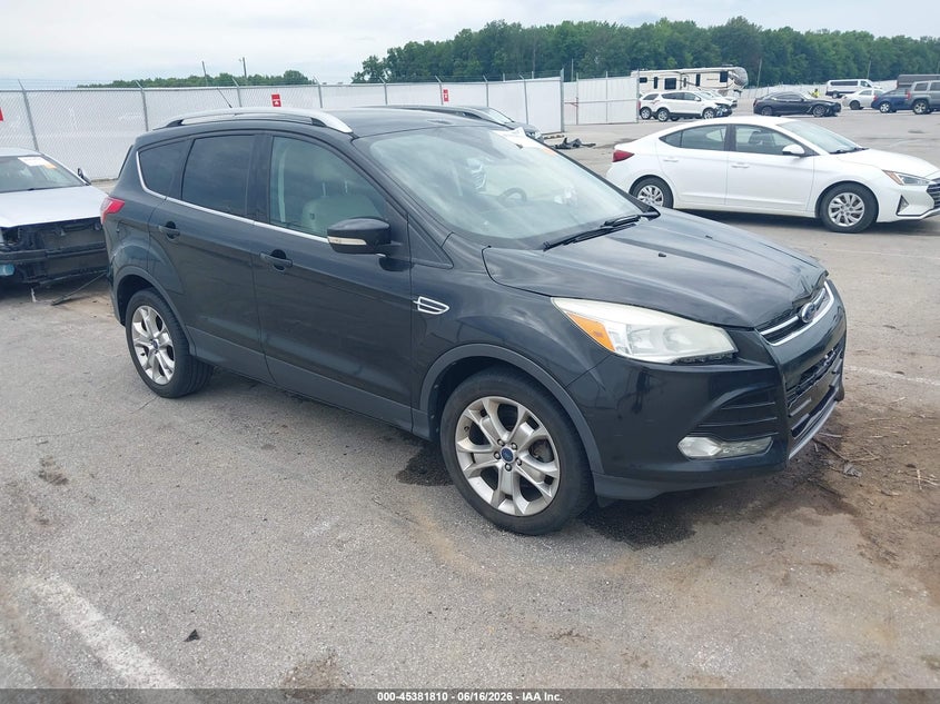 2014 Ford Escape VIN 1FMCU9JX8EUD08370 IAAI salvage auction — FRONT END, Clear (Indiana), sold $500 on 2026-07-27 (photo 1)