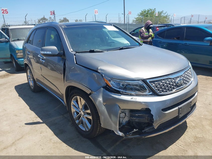 2015 Kia Sorento VIN 5XYKW4A7XFG616897 IAAI salvage auction — RIGHT FRONT, Salvage (California), sold $2,300 on 2026-07-22 (photo 1)