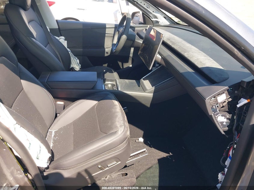 2026 Tesla Model y VIN 7SAYGDEE2TF321895 IAAI salvage auction — FRONT & REAR, Salvage Title, sold $14,600 on 2026-07-13 (photo 5)