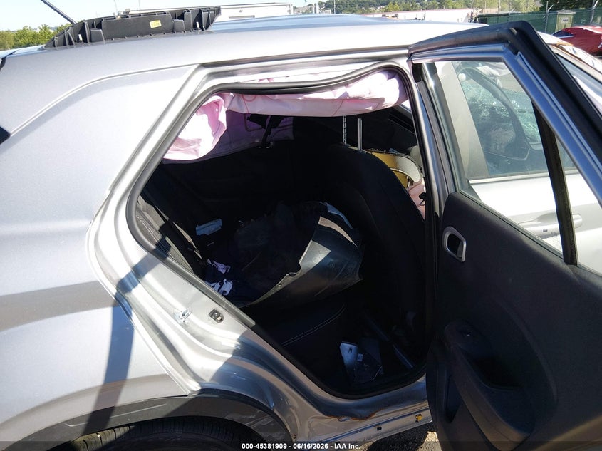 2025 Hyundai Venue VIN KMHRC8A34SU392851 IAAI salvage auction — FRONT END, Certificate Of Destruction - Export Only (Florida), sold $1,200 on 2026-07-31 (photo 8)