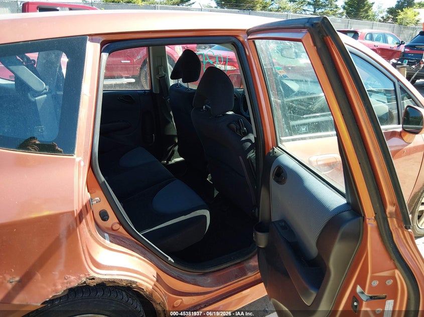 2008 Honda Fit VIN JHMGD37638S027528 IAAI salvage auction — NORMAL WEAR, Salvage (Wisconsin), sold $175 on 2026-07-22 (photo 8)