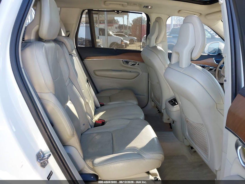 2016 Volvo Xc90 VIN YV4A22PLXG1020736 IAAI salvage auction — FRONT END, Salvage Title, sold $1,250 on 2026-08-19 (photo 8)
