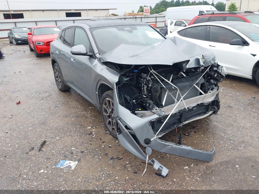 2025 BMW X2 VIN WBX63GM08S5280537 IAAI salvage auction — FRONT END, Salvage (Texas), sold $1,050 on 2026-07-29 (photo 1)