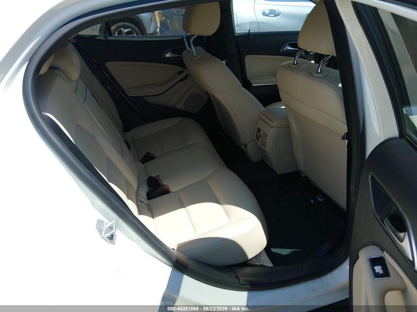 2018 Mercedes-benz Gla-klasse VIN WDCTG4GB2JJ421683 IAAI salvage auction — RIGHT FRONT, Salvage (Idaho), sold $2,950 on 2026-07-20 (photo 8)