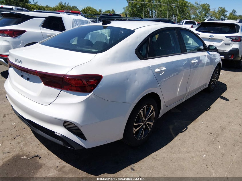 2024 Kia Forte VIN 3KPF24AD9RE786253 IAAI salvage auction — HAIL, Salvage Title, sold $5,100 on 2026-07-17 (photo 4)