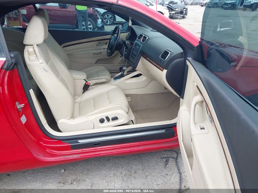 2009 Volkswagen Eos VIN WVWFA71F09V015780 IAAI salvage auction — WATER/FLOOD, Salvage (Texas), sold $25 on 2026-07-28 (photo 5)