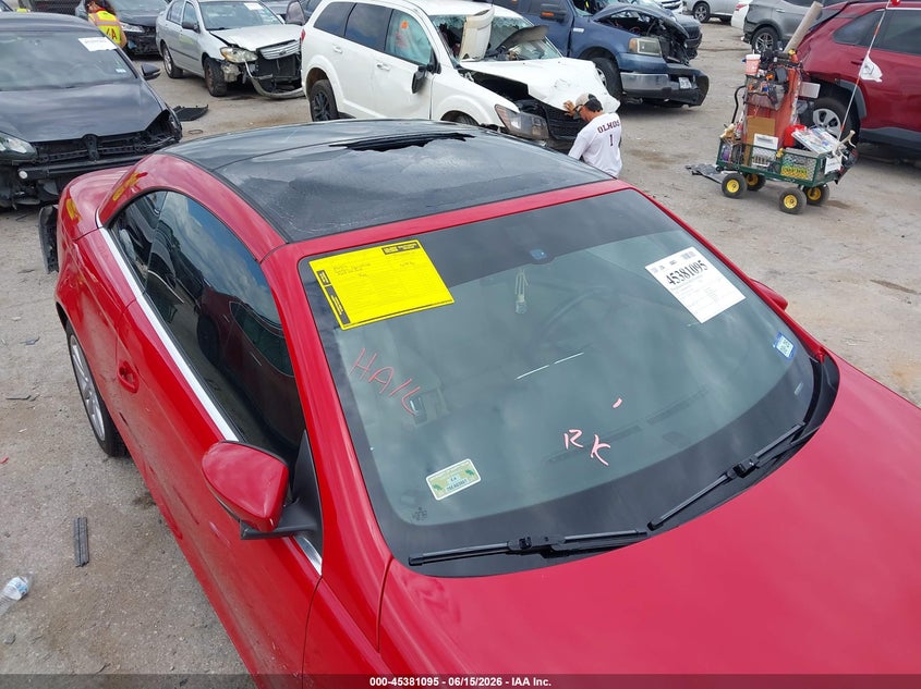 2009 Volkswagen Eos VIN WVWFA71F09V015780 IAAI salvage auction — WATER/FLOOD, Salvage (Texas), sold $25 on 2026-07-28 (photo 6)