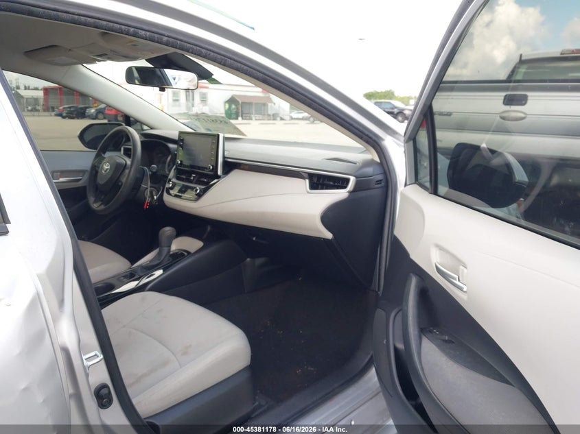 2021 Toyota Corolla VIN JTDEPMAE8MJ188866 IAAI salvage auction — SIDE, Rebuildable (Florida), sold $5,150 on 2026-07-21 (photo 5)