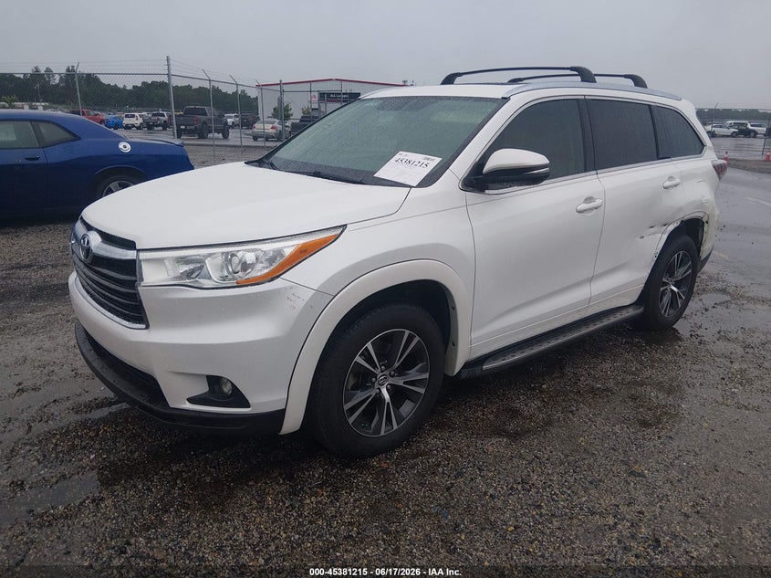 2016 Toyota Highlander VIN 5TDKKRFH5GS129153 IAAI salvage auction — LEFT SIDE, Clear (South Carolina), sold $6,100 on 2026-07-08 (photo 2)