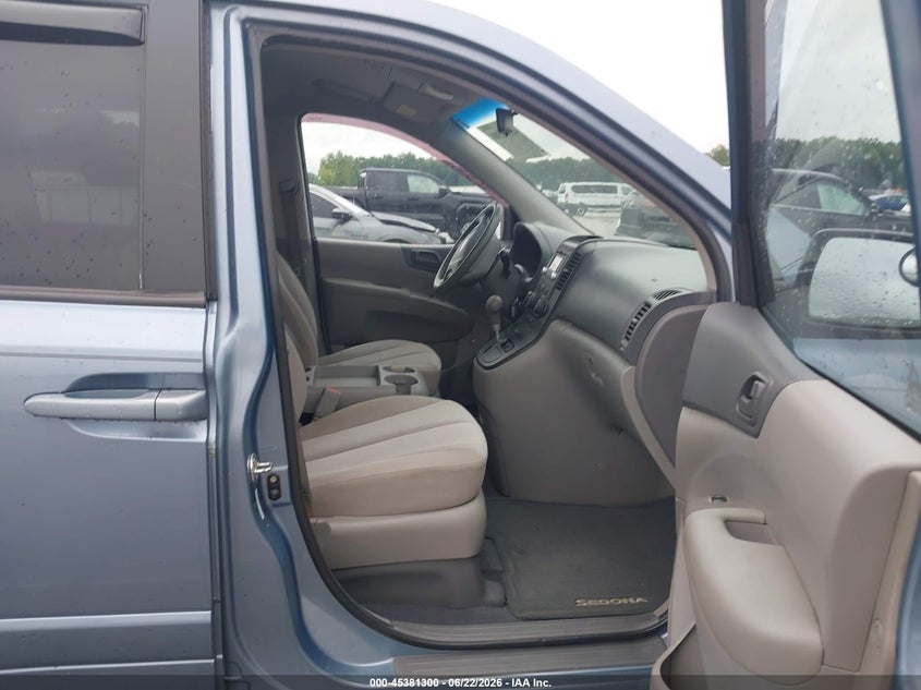 2010 Kia SEDONA VIN KNDMG4C31A6342596 IAAI salvage auction — NORMAL WEAR, Clear (Indiana), sold $750 on 2026-07-09 (photo 5)
