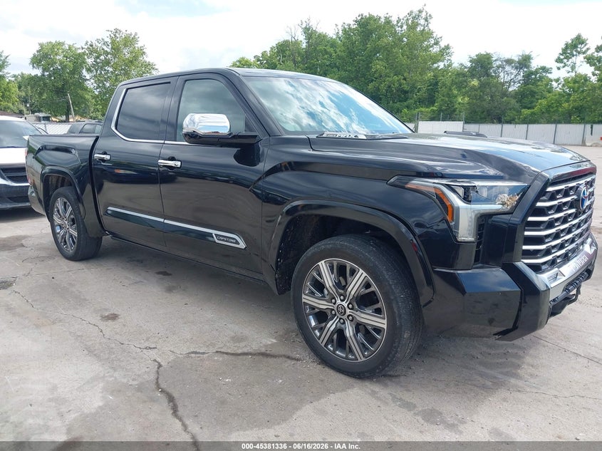 2022 Toyota Tundra VIN 5TFVC5DB6NX005479 IAAI salvage auction — REAR END, Salvage (Illinois), sold $25,250 on 2026-07-17 (photo 1)