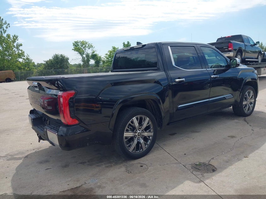 2022 Toyota Tundra VIN 5TFVC5DB6NX005479 IAAI salvage auction — REAR END, Salvage (Illinois), sold $25,250 on 2026-07-17 (photo 4)