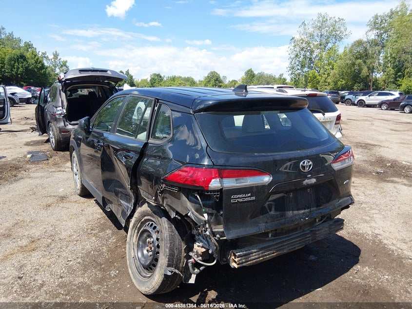2022 Toyota Corolla cross VIN 7MUAAABG6NV004663 IAAI salvage auction — REAR END, Salvage (Ohio), sold $4,650 on 2026-07-31 (photo 3)
