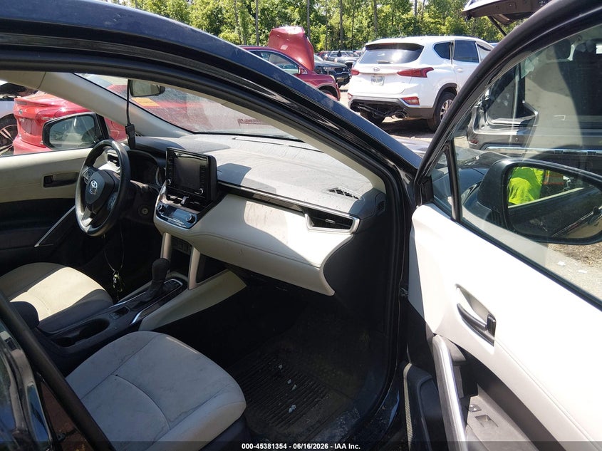2022 Toyota Corolla cross VIN 7MUAAABG6NV004663 IAAI salvage auction — REAR END, Salvage (Ohio), sold $4,650 on 2026-07-31 (photo 5)