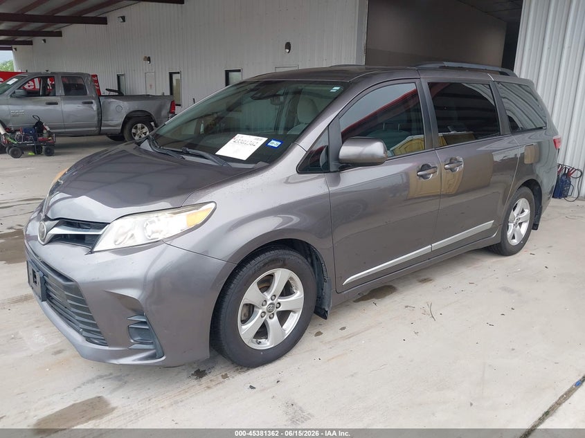 2018 Toyota Sienna VIN 5TDKZ3DC3JS901897 IAAI salvage auction — WATER/FLOOD, Salvage Title, sold $5,100 on 2026-07-24 (photo 2)