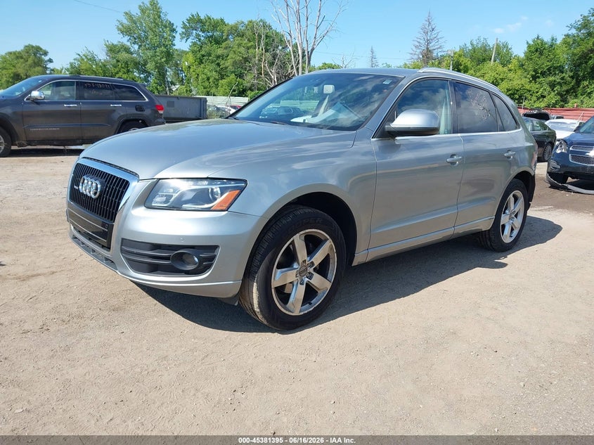 2010 Audi Q5 VIN WA1LKAFP1AA085356 IAAI salvage auction — REAR END, Clear (Michigan), sold $575 on 2026-07-09 (photo 2)