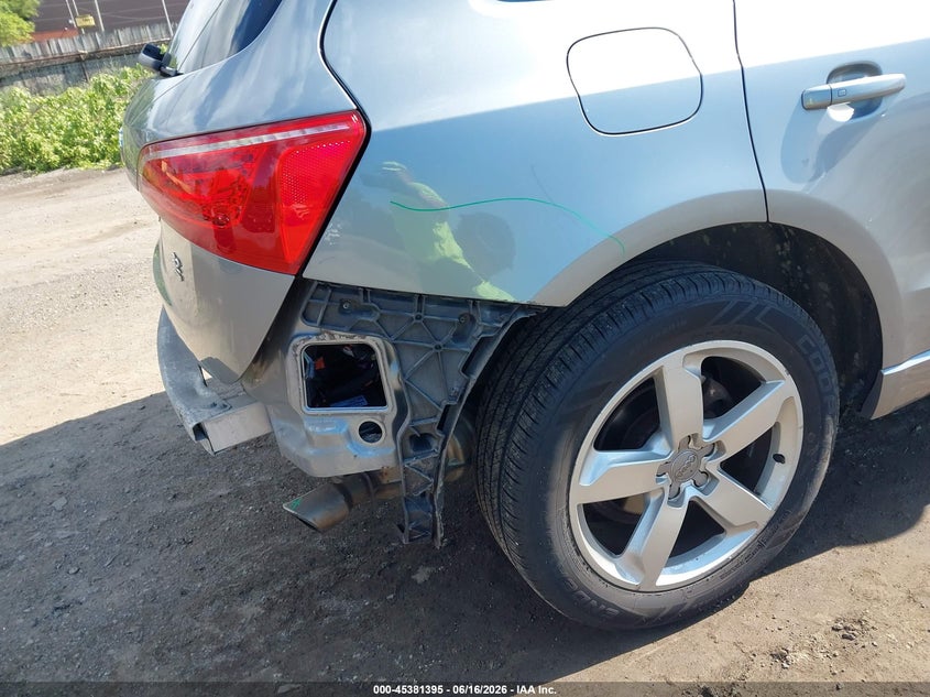 2010 Audi Q5 VIN WA1LKAFP1AA085356 IAAI salvage auction — REAR END, Clear (Michigan), sold $575 on 2026-07-09 (photo 6)