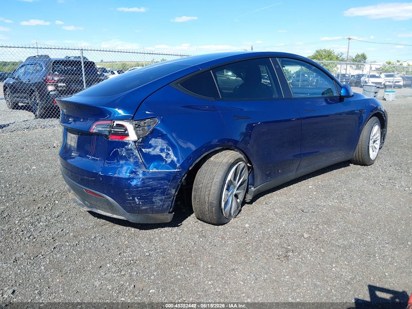 2021 Tesla Model y VIN 5YJYGDEE8MF094209 IAAI salvage auction — SIDE, Salvage (New Jersey), sold $6,000 on 2026-08-02 (photo 4)