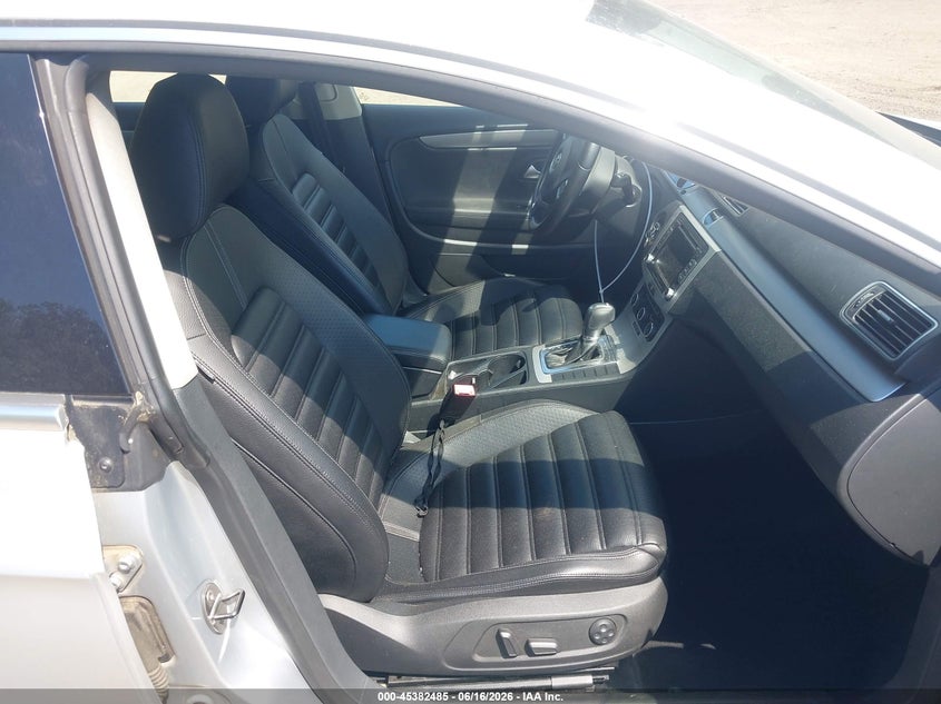 2012 Volkswagen Passat cc VIN WVWMP7AN3CE513167 IAAI salvage auction — NORMAL WEAR, Clear (Maryland), sold $450 on 2026-07-22 (photo 5)