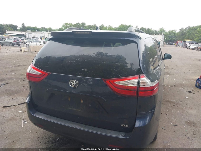 2018 Toyota Sienna VIN 5TDYZ3DC9JS960141 IAAI salvage auction — LEFT FRONT, Clear (New York), sold $7,900 on 2026-07-28 (photo 4)
