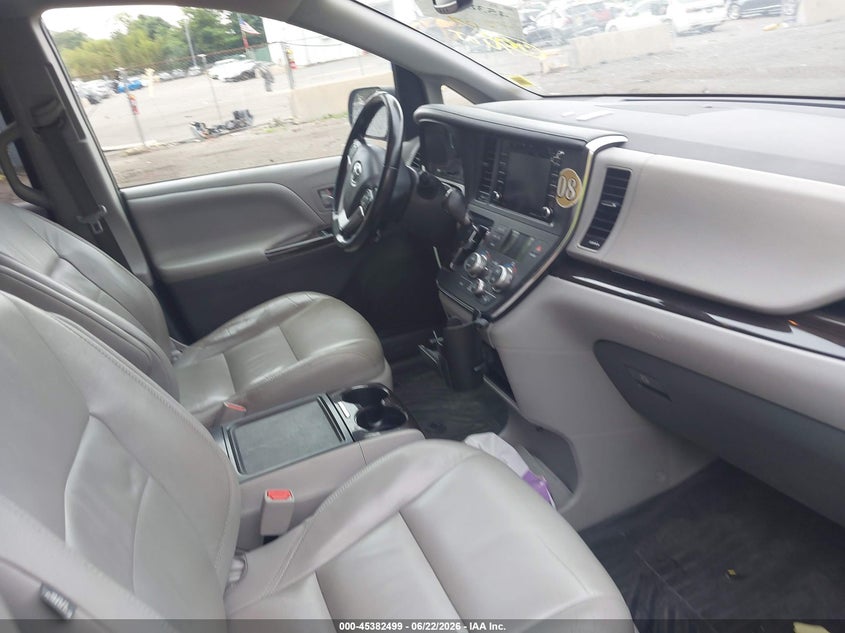 2018 Toyota Sienna VIN 5TDYZ3DC9JS960141 IAAI salvage auction — LEFT FRONT, Clear (New York), sold $7,900 on 2026-07-28 (photo 5)