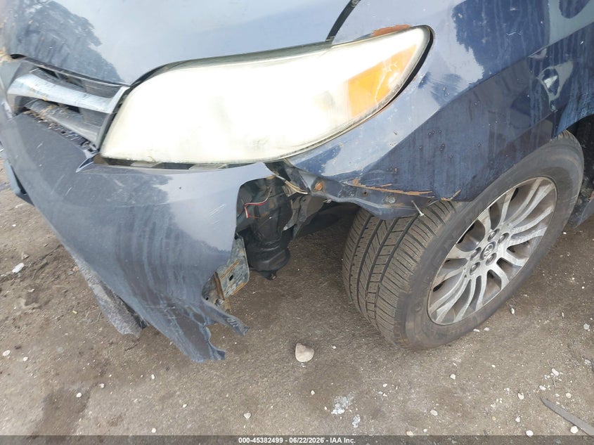 2018 Toyota Sienna VIN 5TDYZ3DC9JS960141 IAAI salvage auction — LEFT FRONT, Clear (New York), sold $7,900 on 2026-07-28 (photo 6)