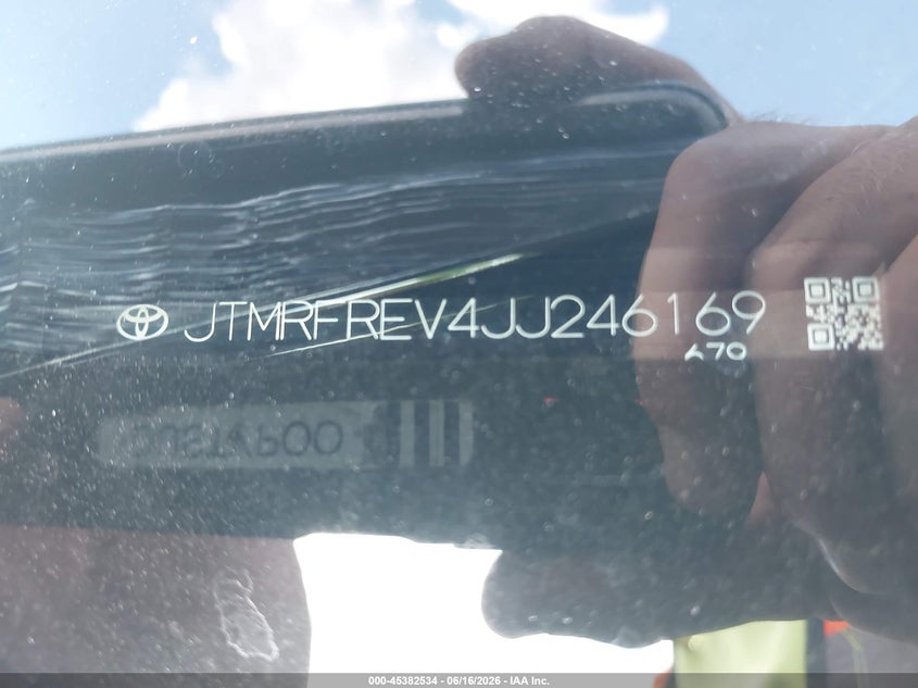 2018 Toyota Rav 4 VIN JTMRFREV4JJ246169 IAAI salvage auction — RIGHT FRONT, Salvage (Virginia), sold $4,100 on 2026-07-28 (photo 9)