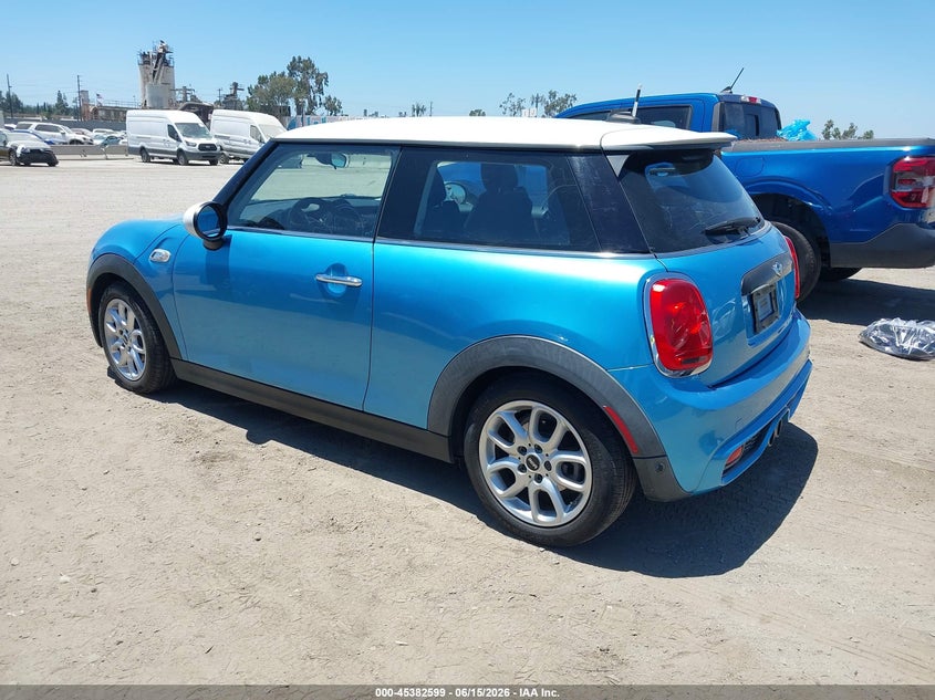 2018 Mini Hard top VIN WMWXP7C56J2A46917 IAAI salvage auction — RIGHT FRONT, Salvage (California), sold $2,300 on 2026-07-10 (photo 3)