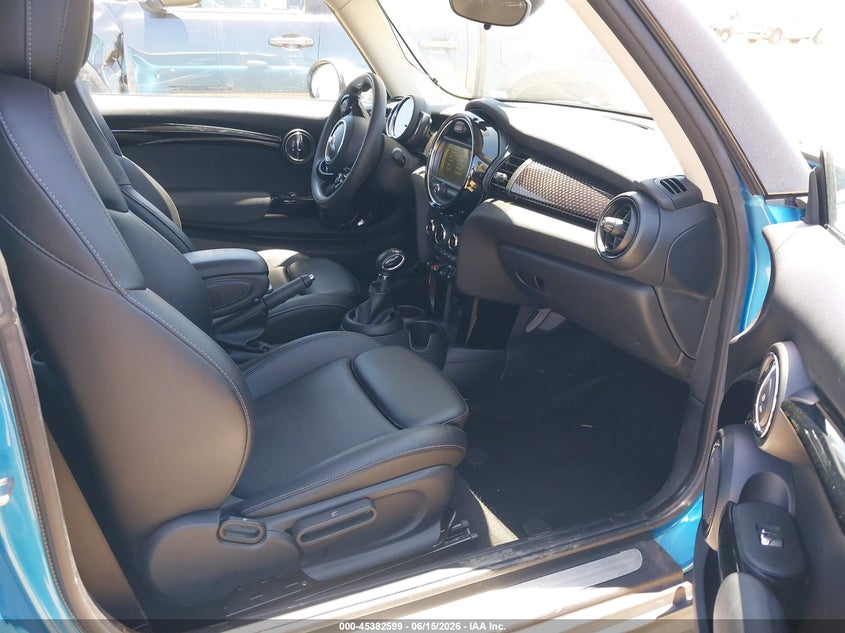 2018 Mini Hard top VIN WMWXP7C56J2A46917 IAAI salvage auction — RIGHT FRONT, Salvage (California), sold $2,300 on 2026-07-10 (photo 5)