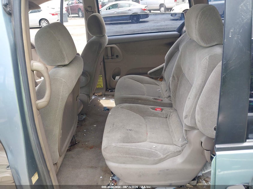 2006 Toyota Sienna VIN 5TDZA23C66S395328 IAAI salvage auction — FRONT END, Salvage - Greater Than 75% (Maryland), sold $525 on 2026-07-07 (photo 8)
