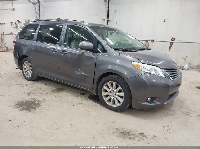 2013 Toyota Sienna VIN 5TDDK3DC9DS055065 IAAI salvage auction — REAR END, Salvage (Pennsylvania), sold $1,550 on 2026-07-23 (photo 1)