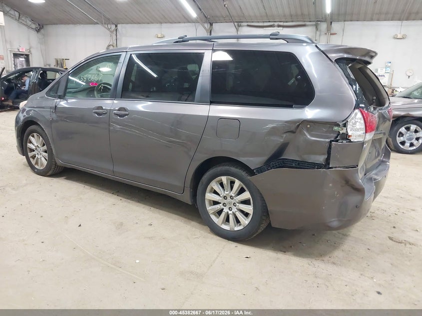 2013 Toyota Sienna VIN 5TDDK3DC9DS055065 IAAI salvage auction — REAR END, Salvage (Pennsylvania), sold $1,550 on 2026-07-23 (photo 3)