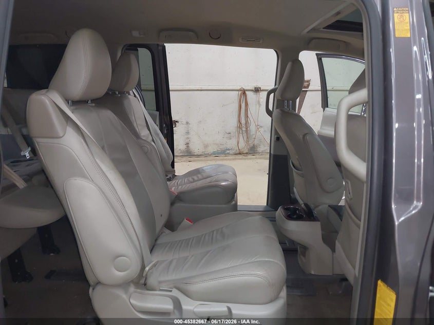 2013 Toyota Sienna VIN 5TDDK3DC9DS055065 IAAI salvage auction — REAR END, Salvage (Pennsylvania), sold $1,550 on 2026-07-23 (photo 8)