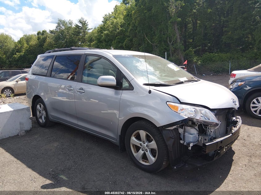 2011 Toyota Sienna VIN 5TDKK3DC6BS171019 IAAI salvage auction — FRONT END, Salvage (Massachusetts), sold $2,150 on 2026-07-21 (photo 1)