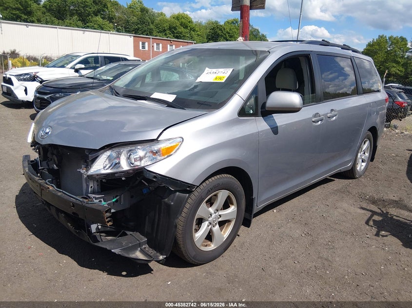2011 Toyota Sienna VIN 5TDKK3DC6BS171019 IAAI salvage auction — FRONT END, Salvage (Massachusetts), sold $2,150 on 2026-07-21 (photo 2)