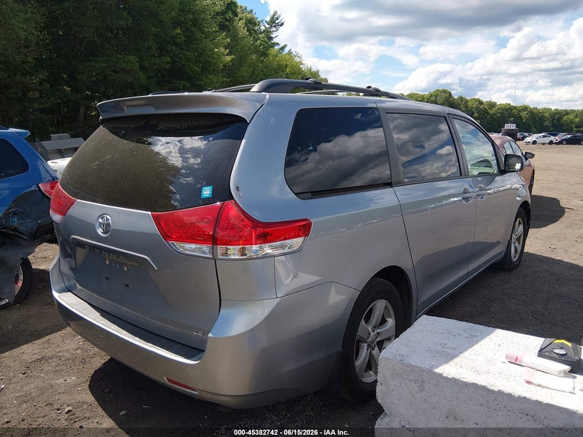 2011 Toyota Sienna VIN 5TDKK3DC6BS171019 IAAI salvage auction — FRONT END, Salvage (Massachusetts), sold $2,150 on 2026-07-21 (photo 4)