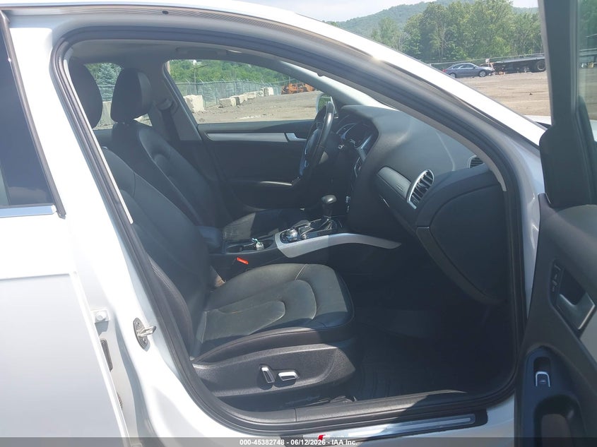 2015 Audi A4 VIN WAUFFAFL7FN011652 IAAI salvage auction — NORMAL WEAR, Clear (New Jersey), sold $3,075 on 2026-07-09 (photo 5)