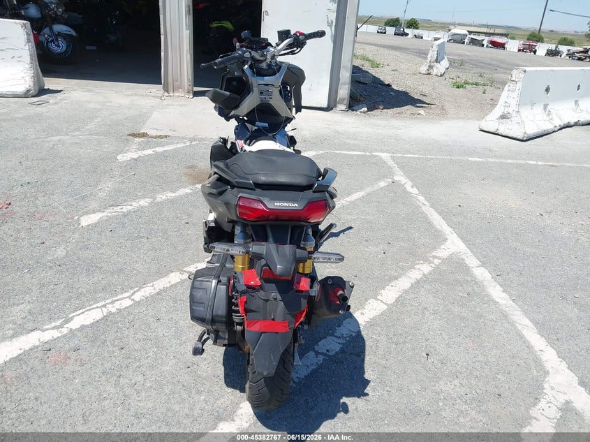 2021 Honda X-adv VIN MLHKF3857M5001094 IAAI salvage auction — FRONT END, Salvage (California), sold $50 on 2026-07-14 (photo 6)