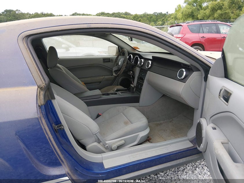 2005 Ford Mustang VIN 1ZVFT80N055130282 IAAI salvage auction — REAR END, Clear (Alabama), sold $300 on 2026-07-09 (photo 5)