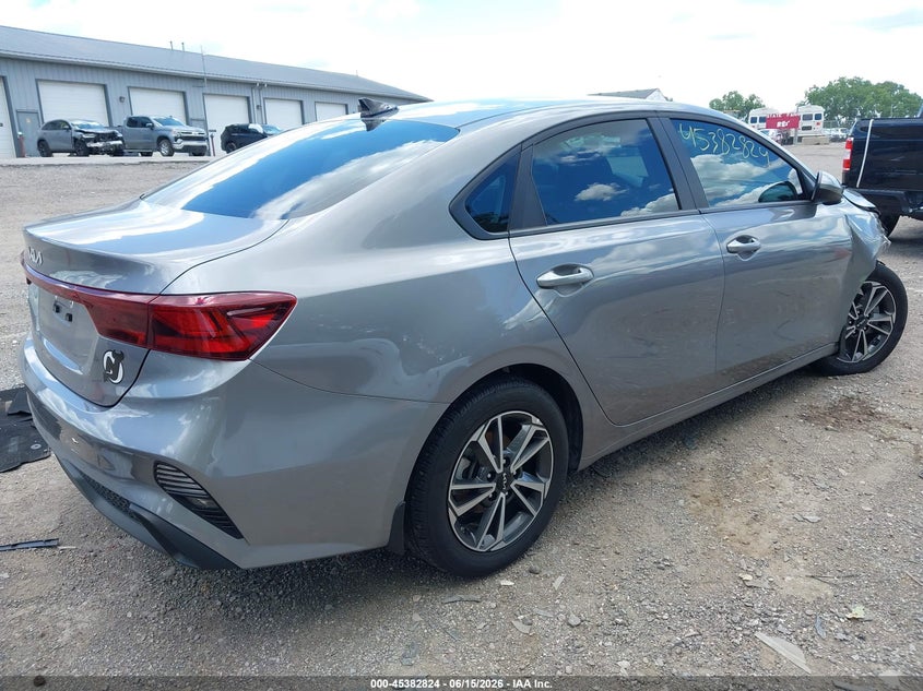 2024 Kia Forte VIN 3KPF24AD5RE828580 IAAI salvage auction — FRONT END, Salvage Title, sold $3,350 on 2026-07-25 (photo 4)