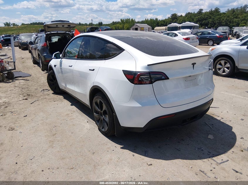 2024 Tesla Model y VIN 7SAYGDEE2RA228414 IAAI salvage auction — FRONT END, Salvage (New Hampshire), sold $10,100 on 2026-08-02 (photo 3)